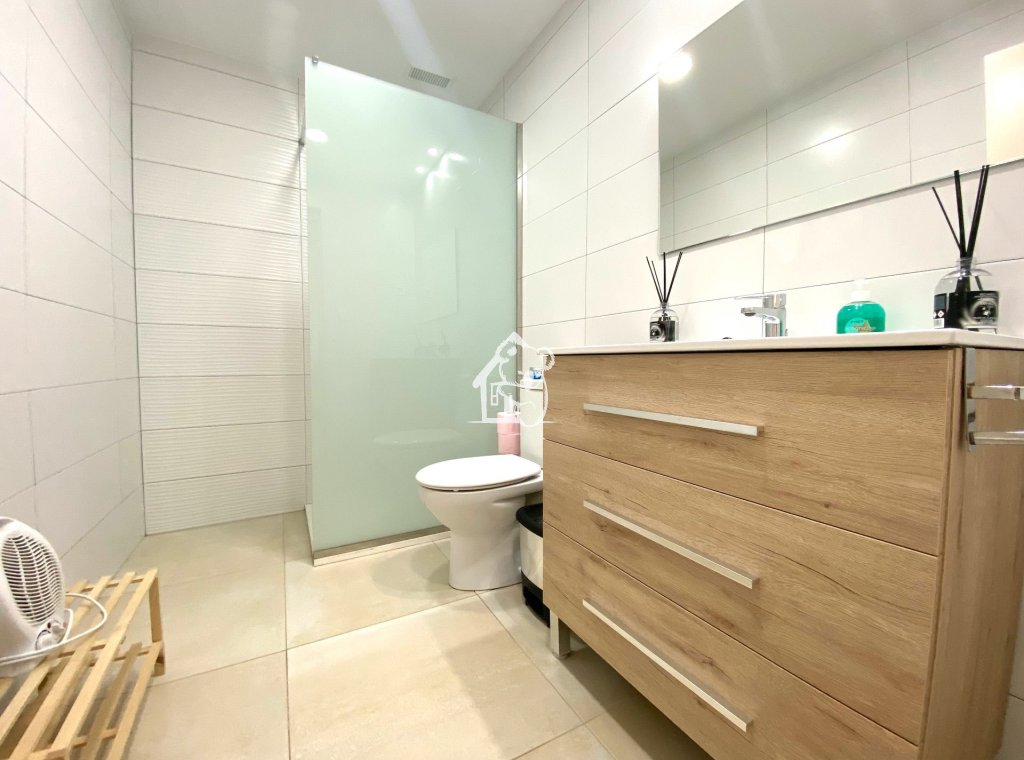 Revente - Maisons de ville - Arneva