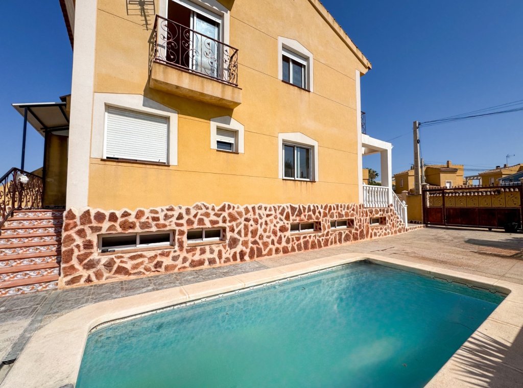 Revente - semi-detached - San Miguel de Salinas