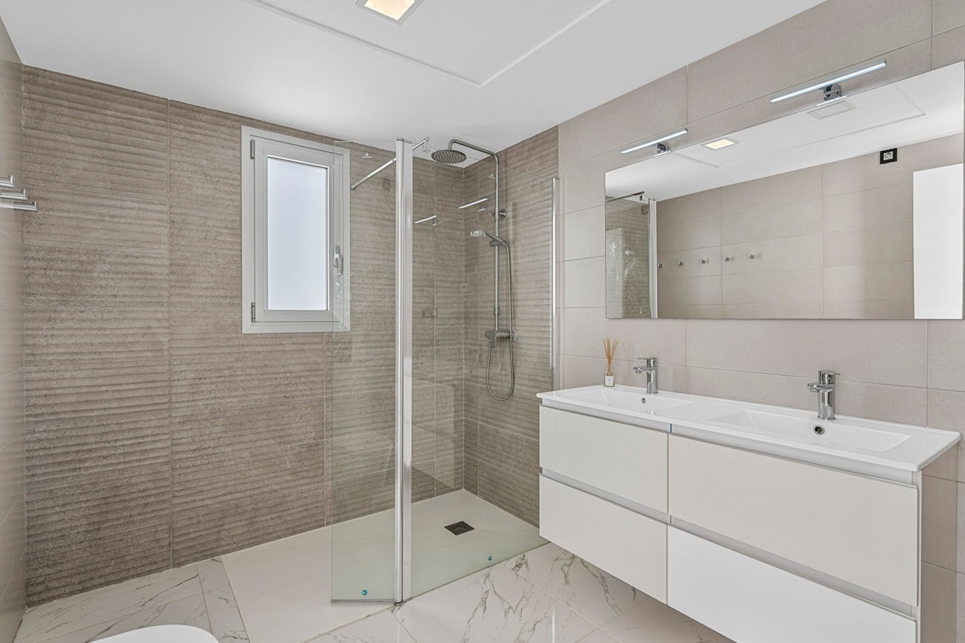 Revente - Villa - Guardamar del Segura - Guardamar Playa