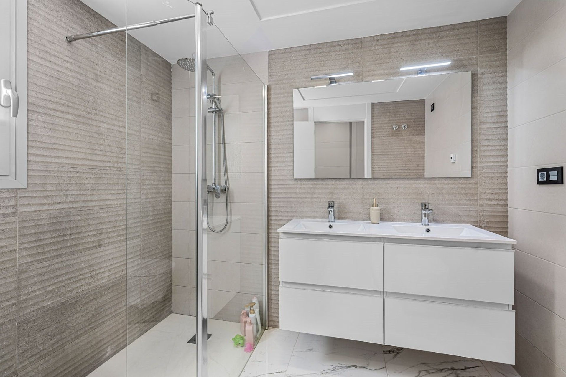 Revente - Villa - Guardamar del Segura - Guardamar Playa