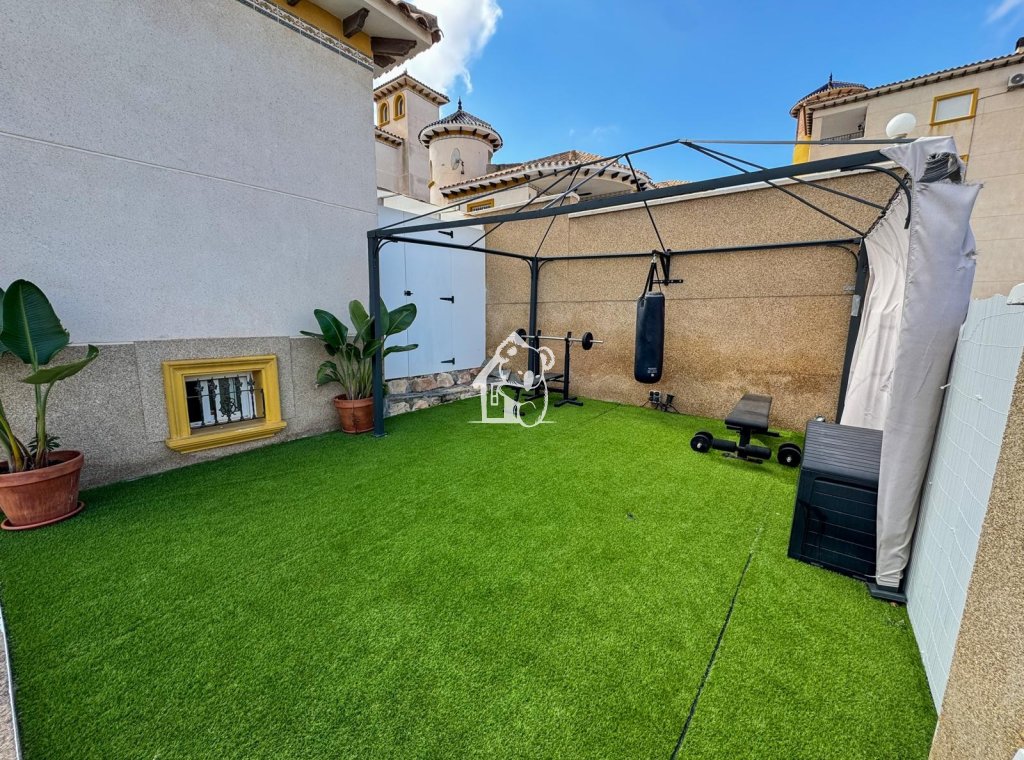 Revente - Villa - Orihuela Costa - Villamartín