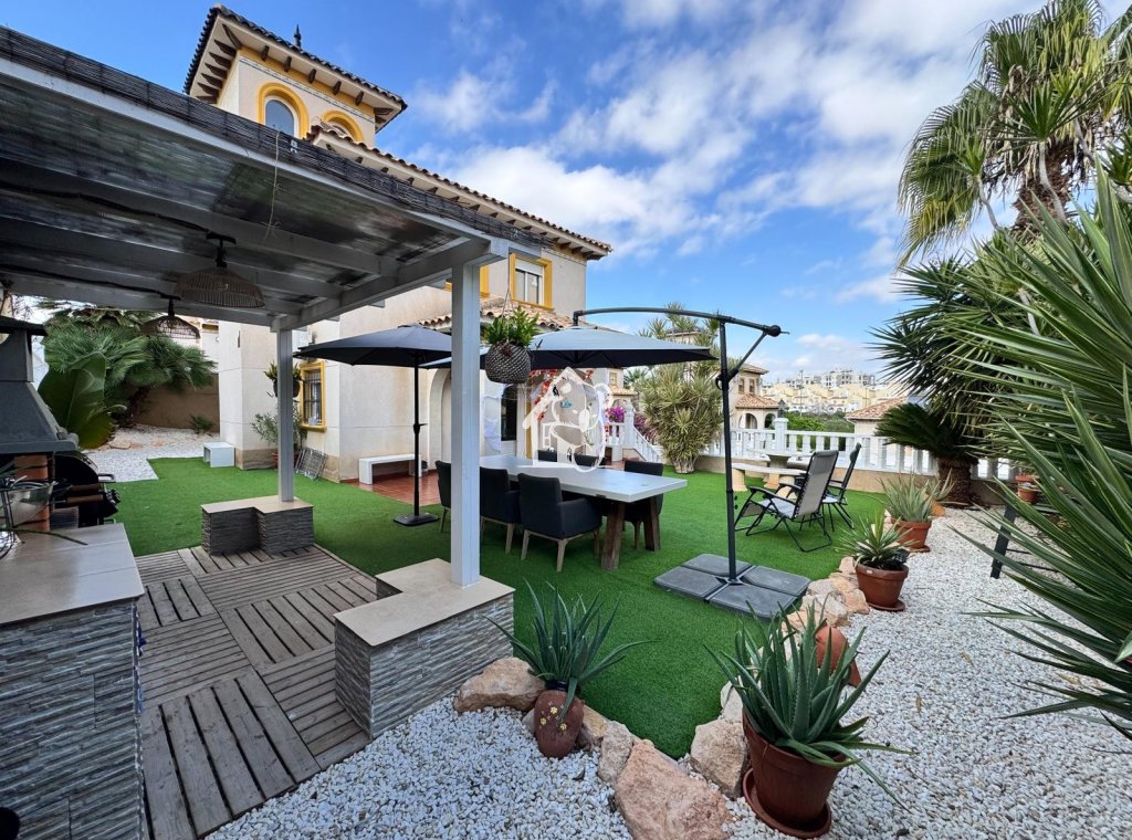 Revente - Villa - Orihuela Costa - Villamartín