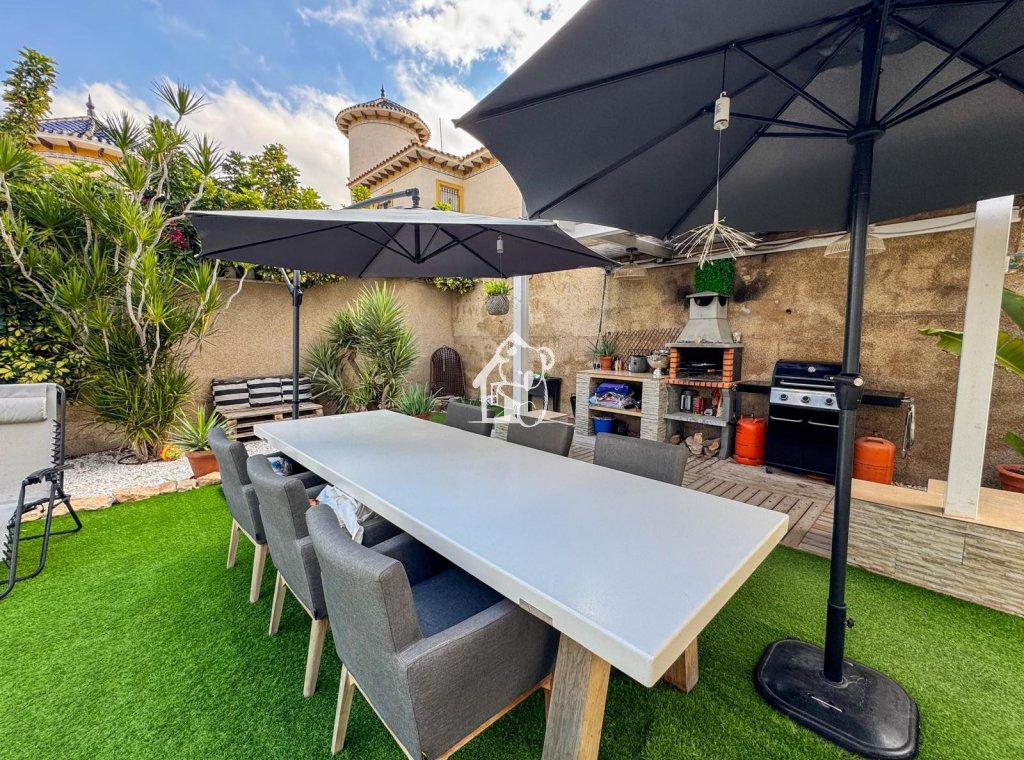 Revente - Villa - Orihuela Costa - Villamartín