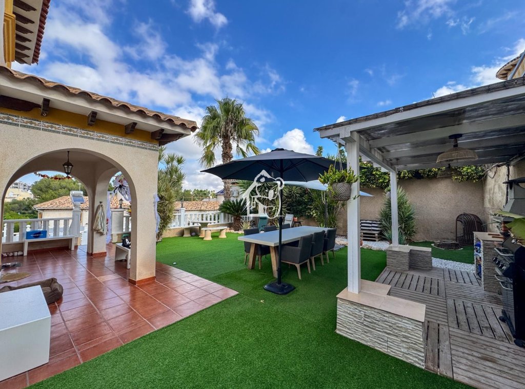 Revente - Villa - Orihuela Costa - Villamartín