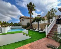 Revente - Villa - Orihuela Costa - Villamartín