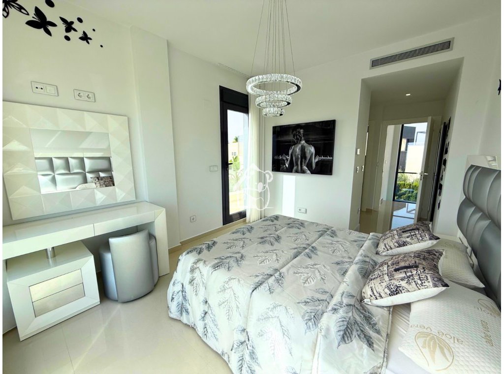 Revente - Villa - San Miguel de Salinas