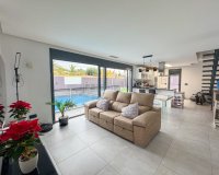 Revente - Villa - Torrevieja - La Siesta - El Salado -  Torreta