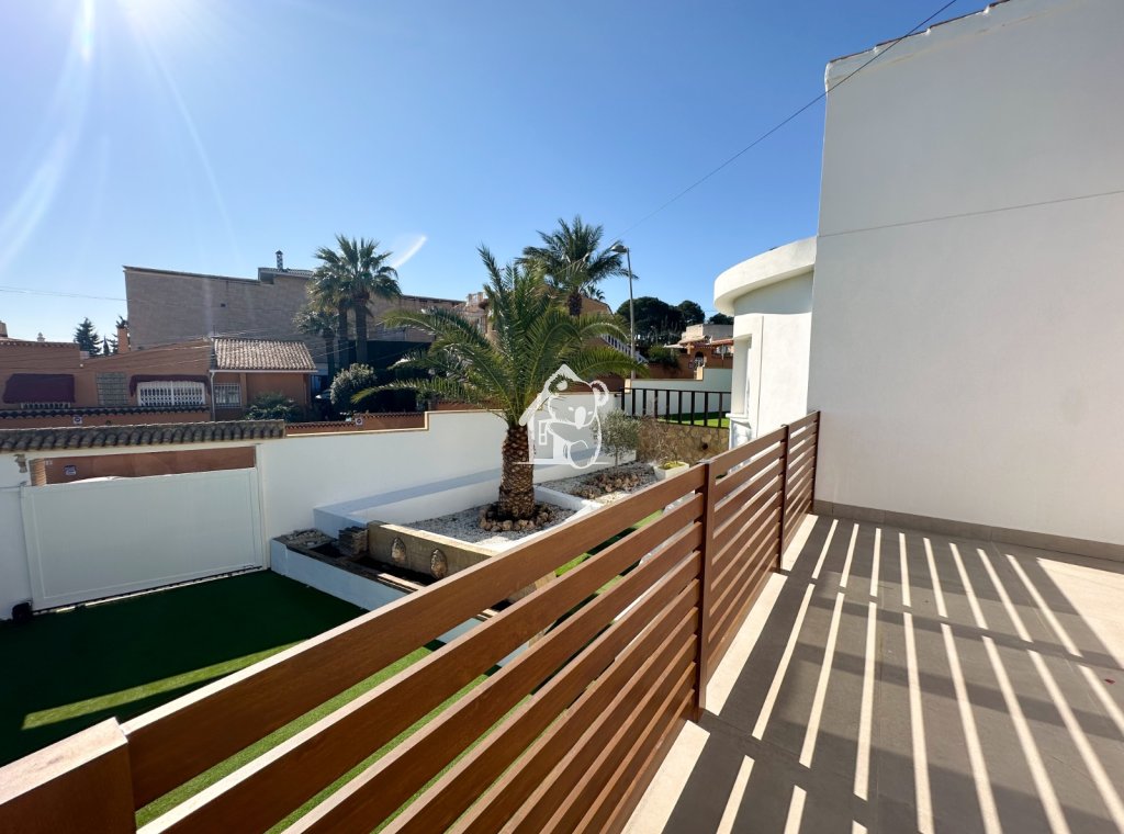 Revente - Villa - Torrevieja - Los Balcones - Los Altos del Edén