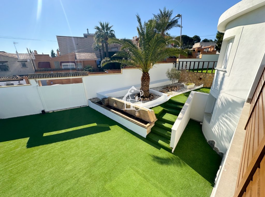 Revente - Villa - Torrevieja - Los Balcones - Los Altos del Edén