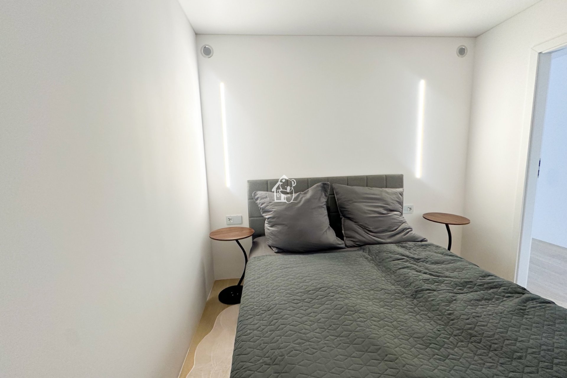 Segunda Mano - Apartamento / piso - Torrevieja - El Acequión - Los Náufragos