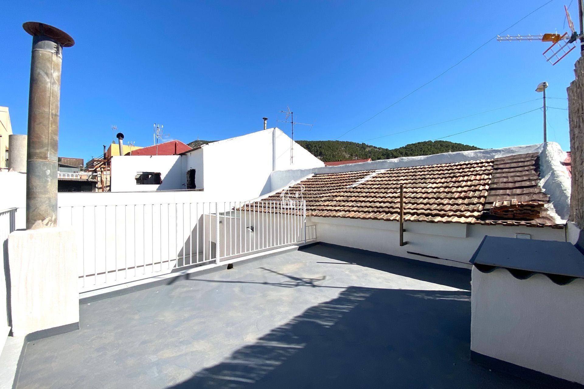 Segunda Mano - Casa de pueblo - Arneva