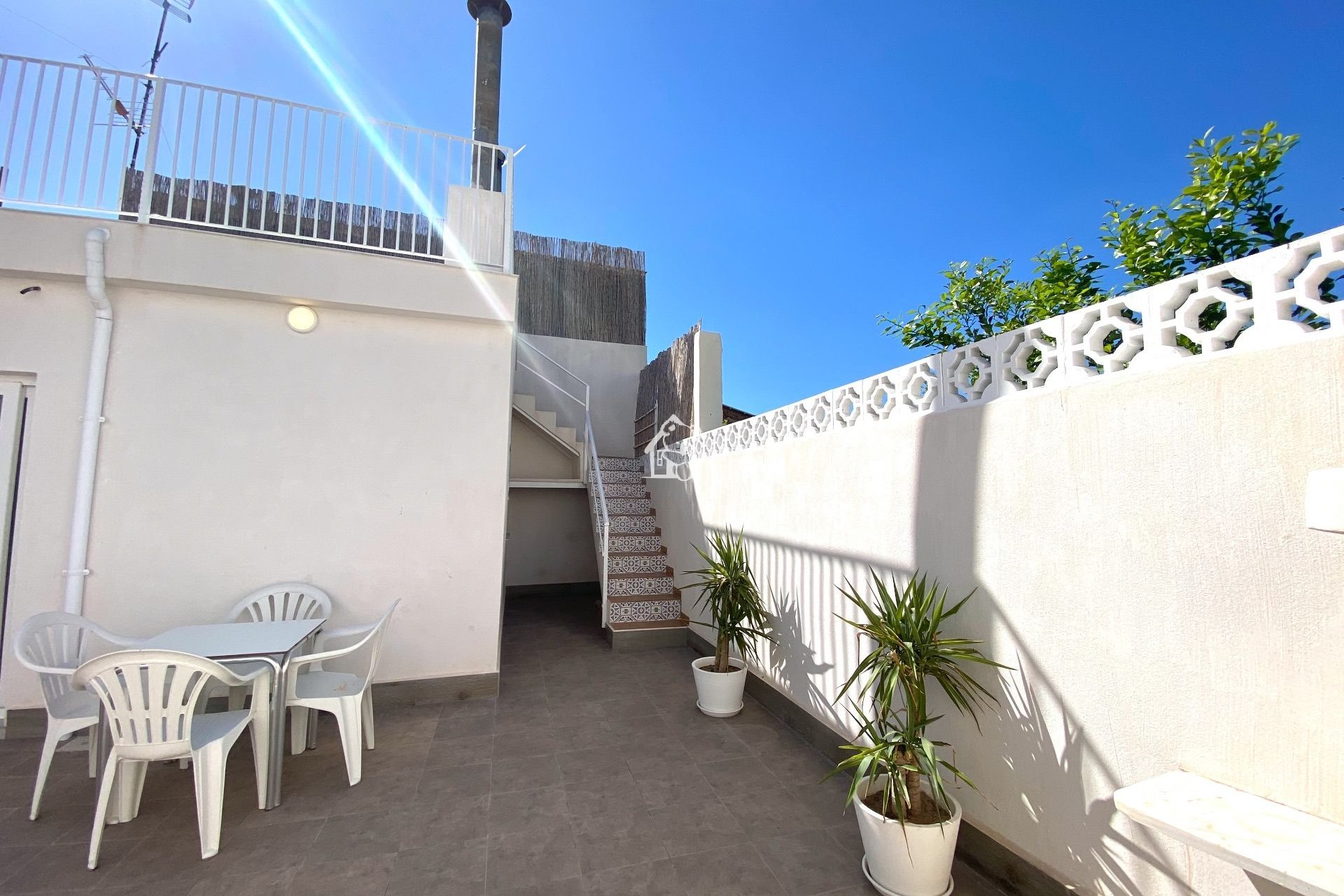 Segunda Mano - Casa de pueblo - Arneva