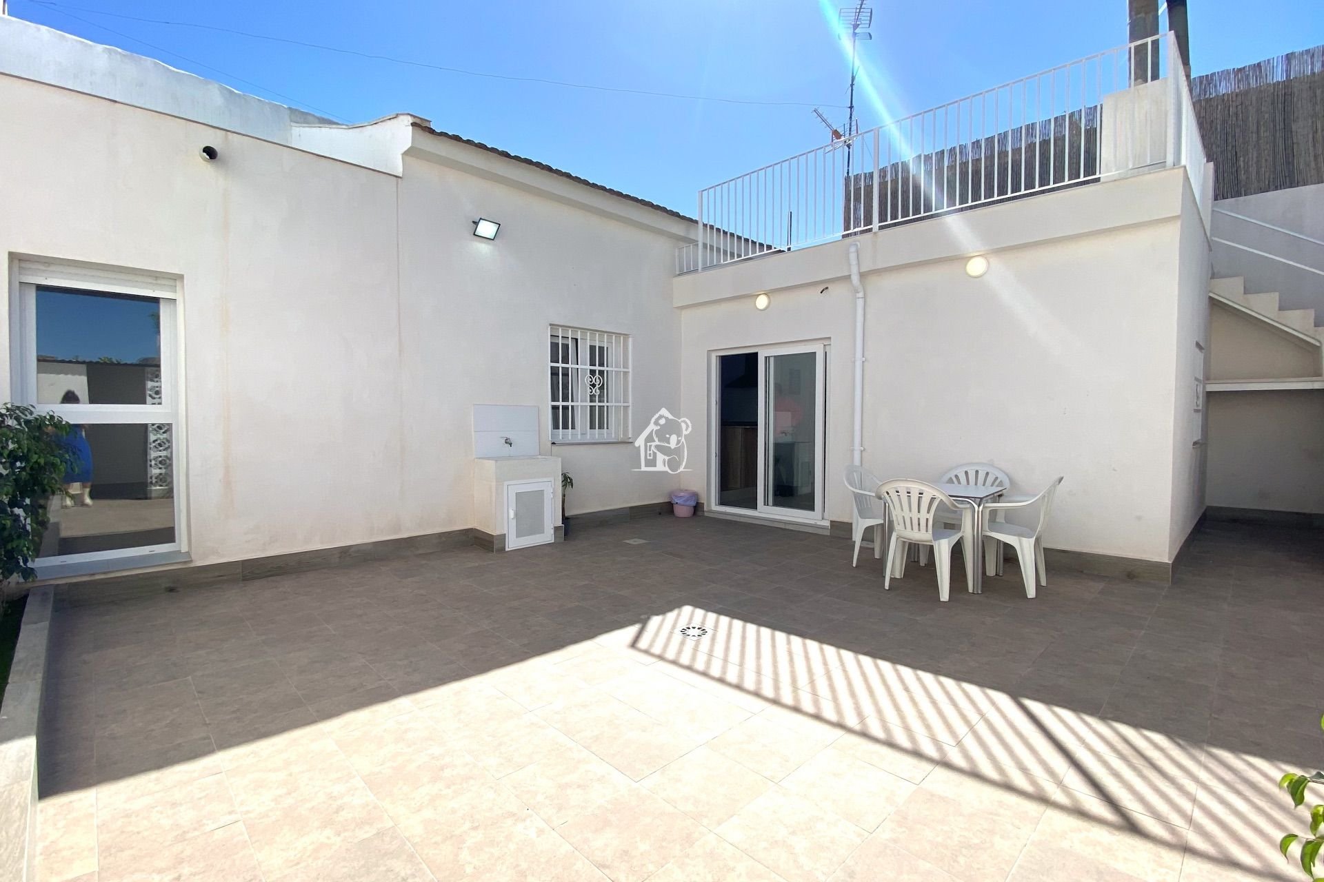 Segunda Mano - Casa de pueblo - Arneva