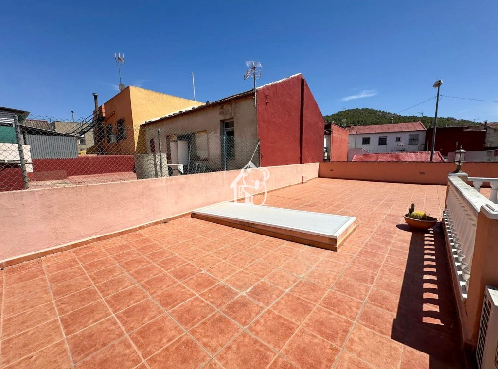 Segunda Mano - Casa de pueblo - Arneva