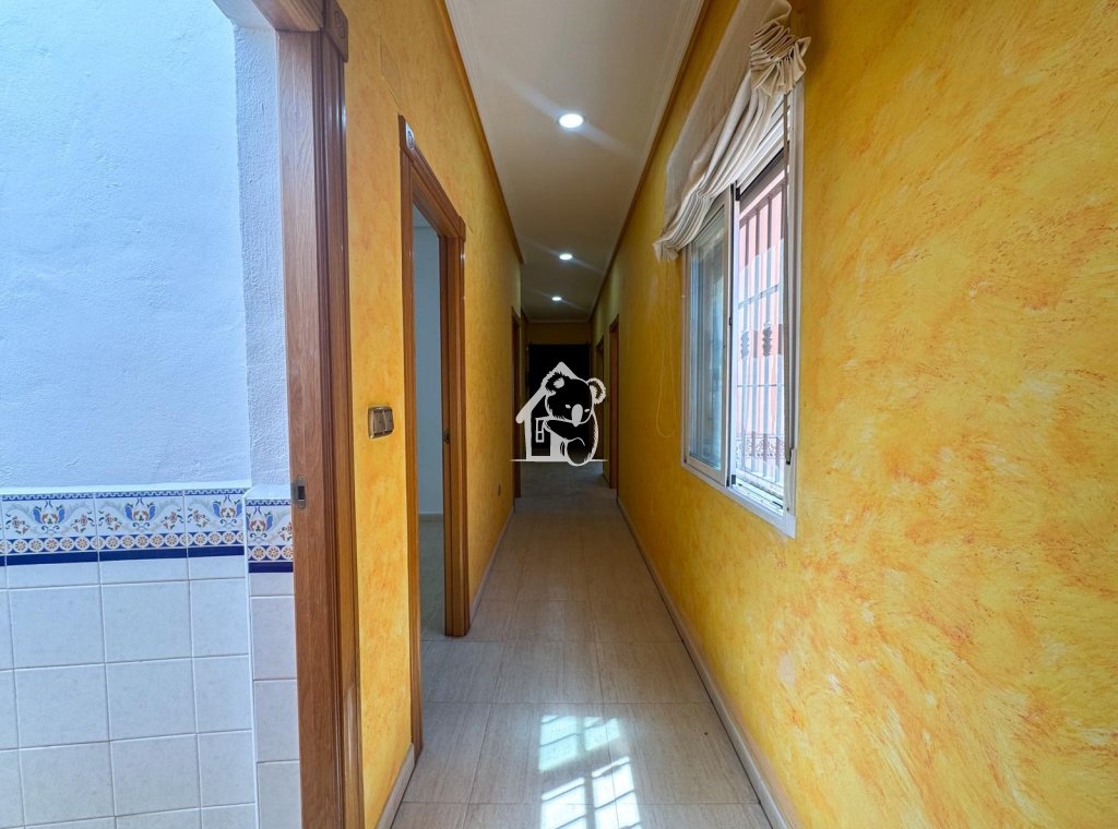 Segunda Mano - Casa de pueblo - Arneva