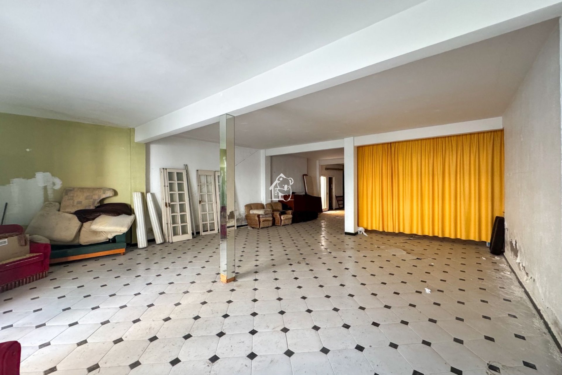 Segunda Mano - Comercial - San Miguel de Salinas