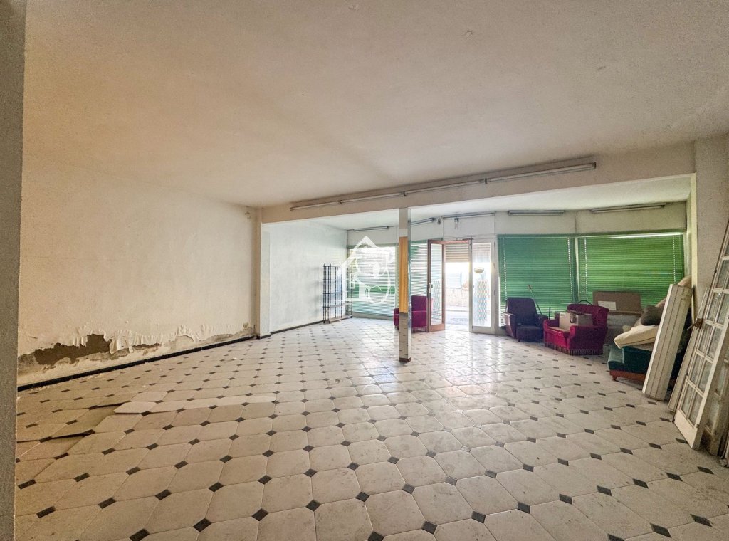 Segunda Mano - Comercial - San Miguel de Salinas