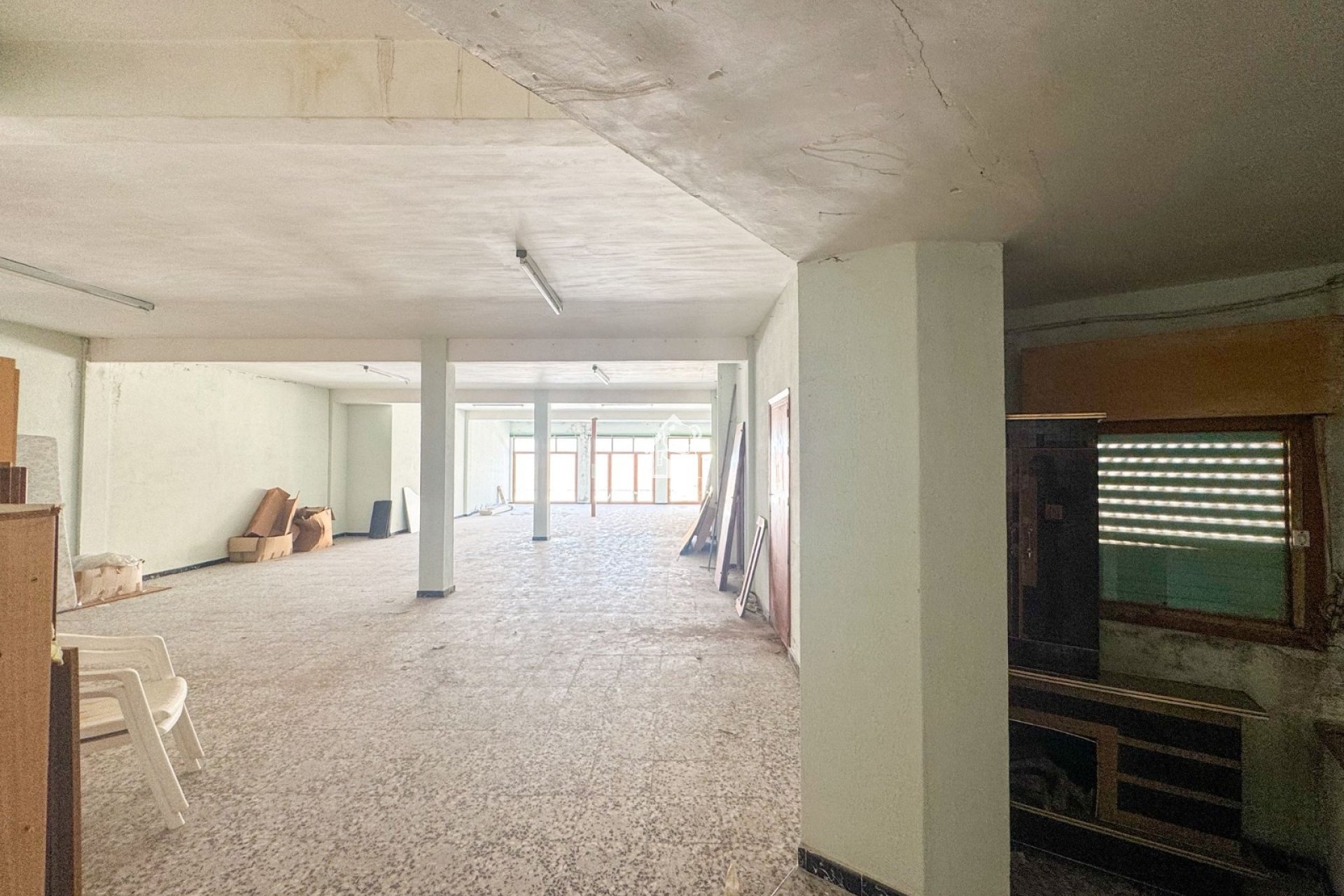 Segunda Mano - Comercial - San Miguel de Salinas