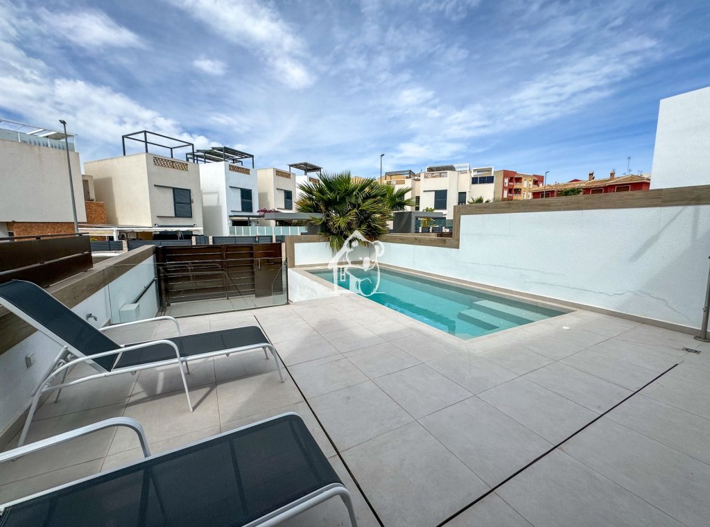 Segunda Mano - Villa - Benijofar