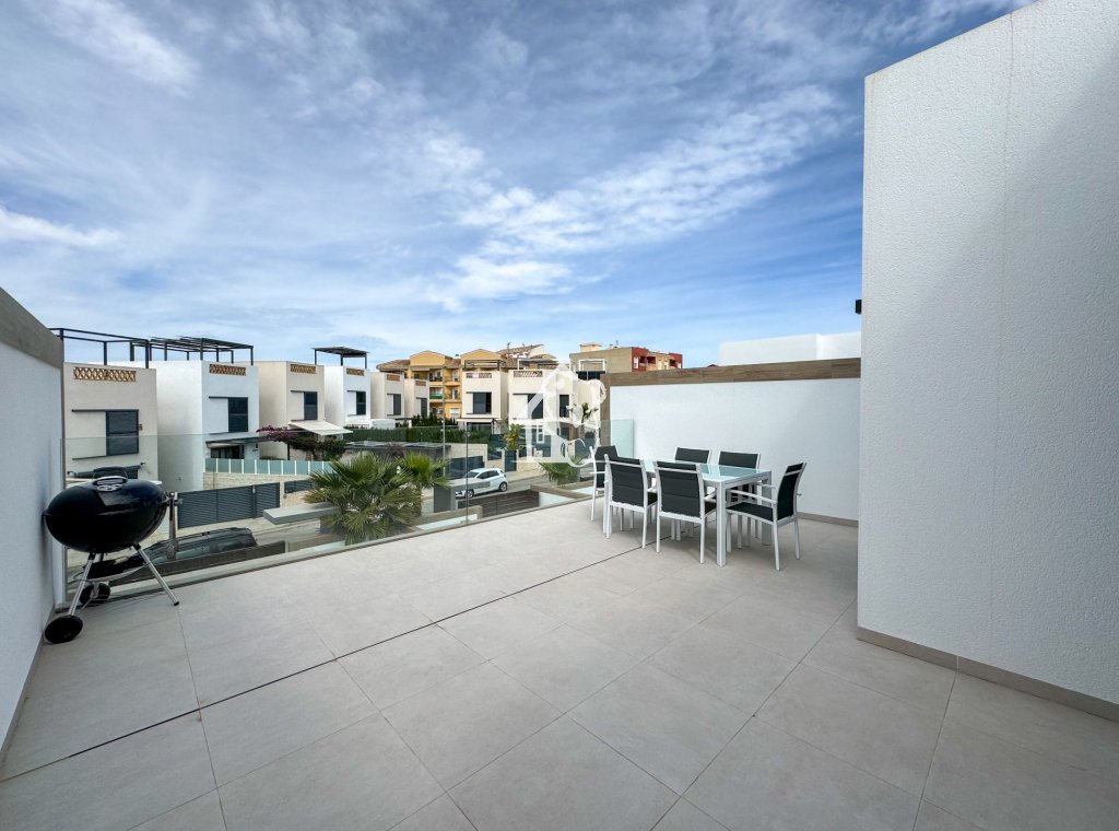 Segunda Mano - Villa - Benijofar