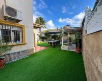 Segunda Mano - Villa - Orihuela Costa - Villamartín