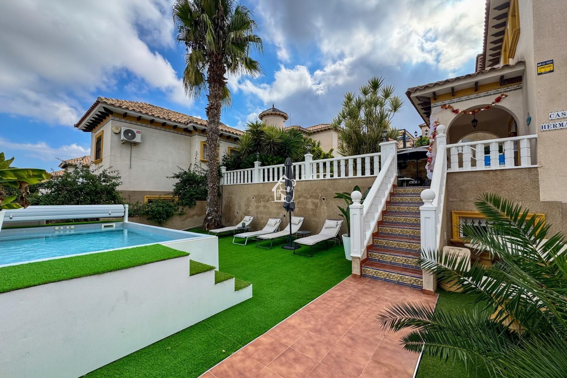 Segunda Mano - Villa - Orihuela Costa - Villamartín