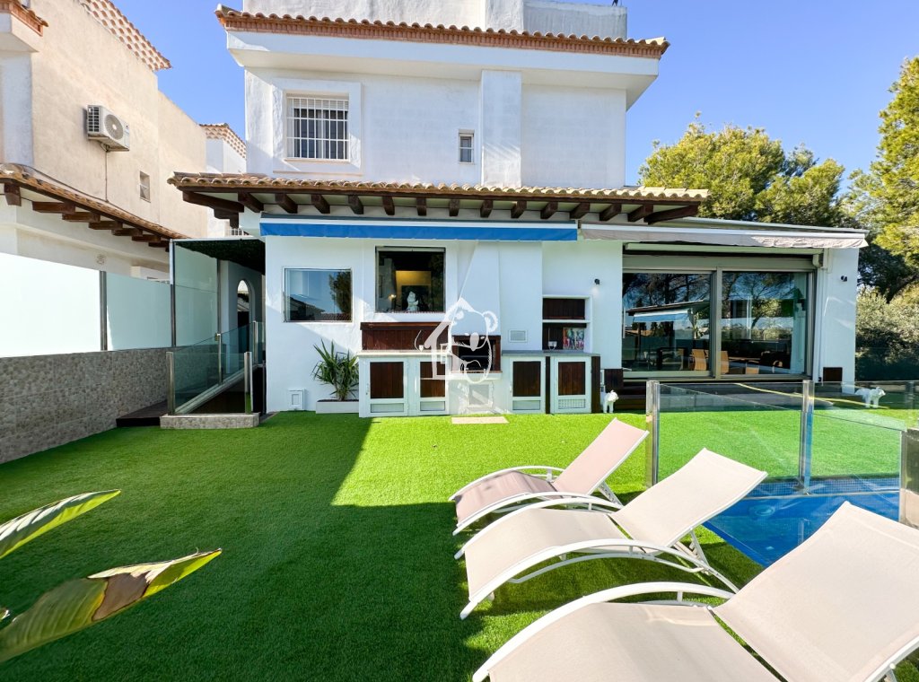 Segunda Mano - Villa - Orihuela Costa