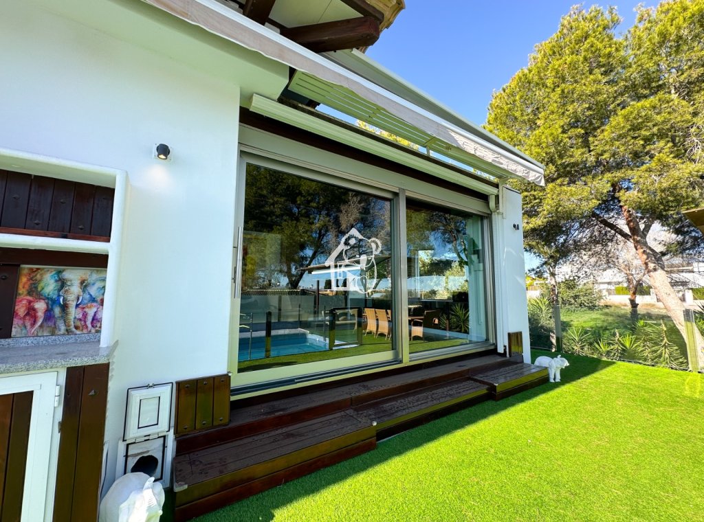 Segunda Mano - Villa - Orihuela Costa