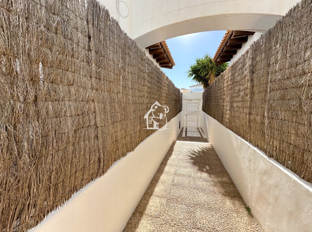 Segunda Mano - Villa - Orihuela Costa