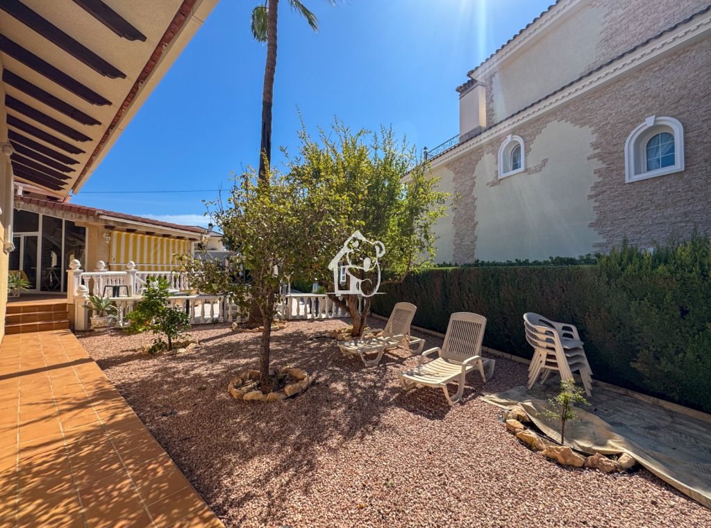 Segunda Mano - Villa - Orihuela Costa