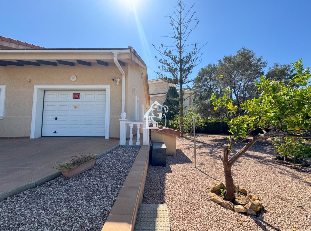 Segunda Mano - Villa - Orihuela Costa