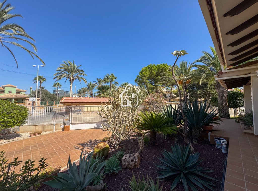 Segunda Mano - Villa - Orihuela Costa