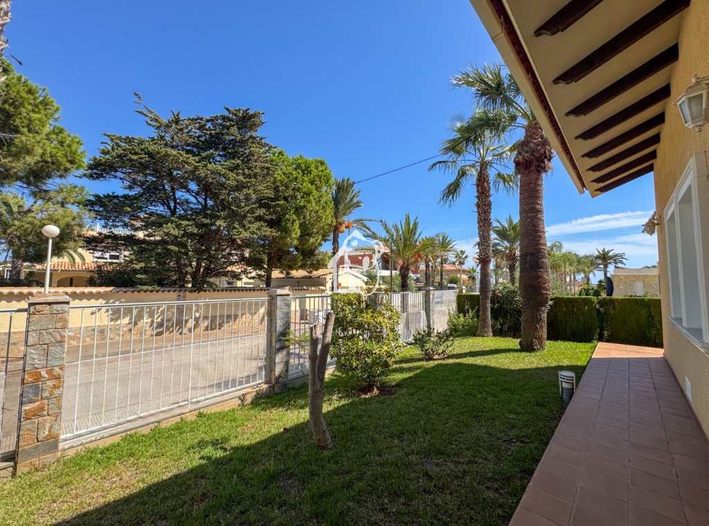 Segunda Mano - Villa - Orihuela Costa