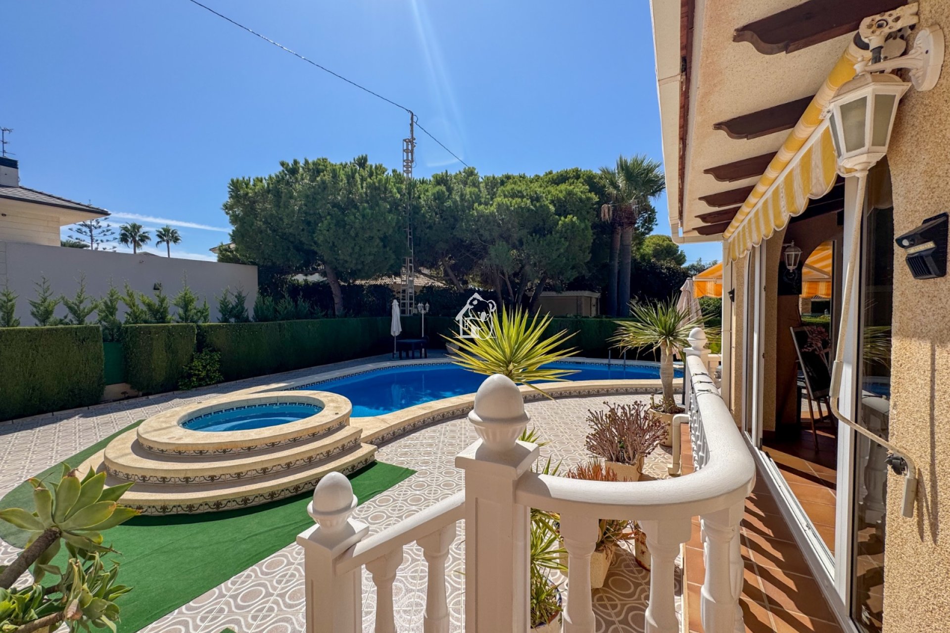 Segunda Mano - Villa - Orihuela Costa