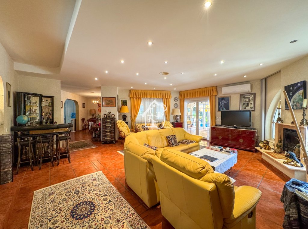 Segunda Mano - Villa - Orihuela Costa