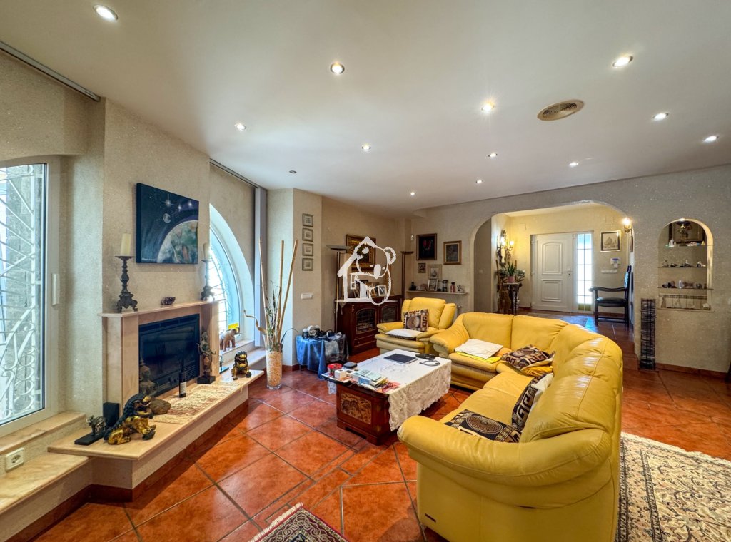 Segunda Mano - Villa - Orihuela Costa