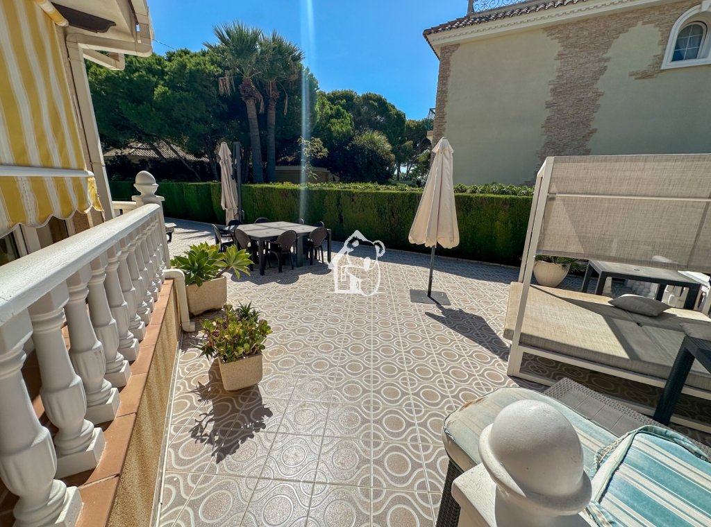 Segunda Mano - Villa - Orihuela Costa