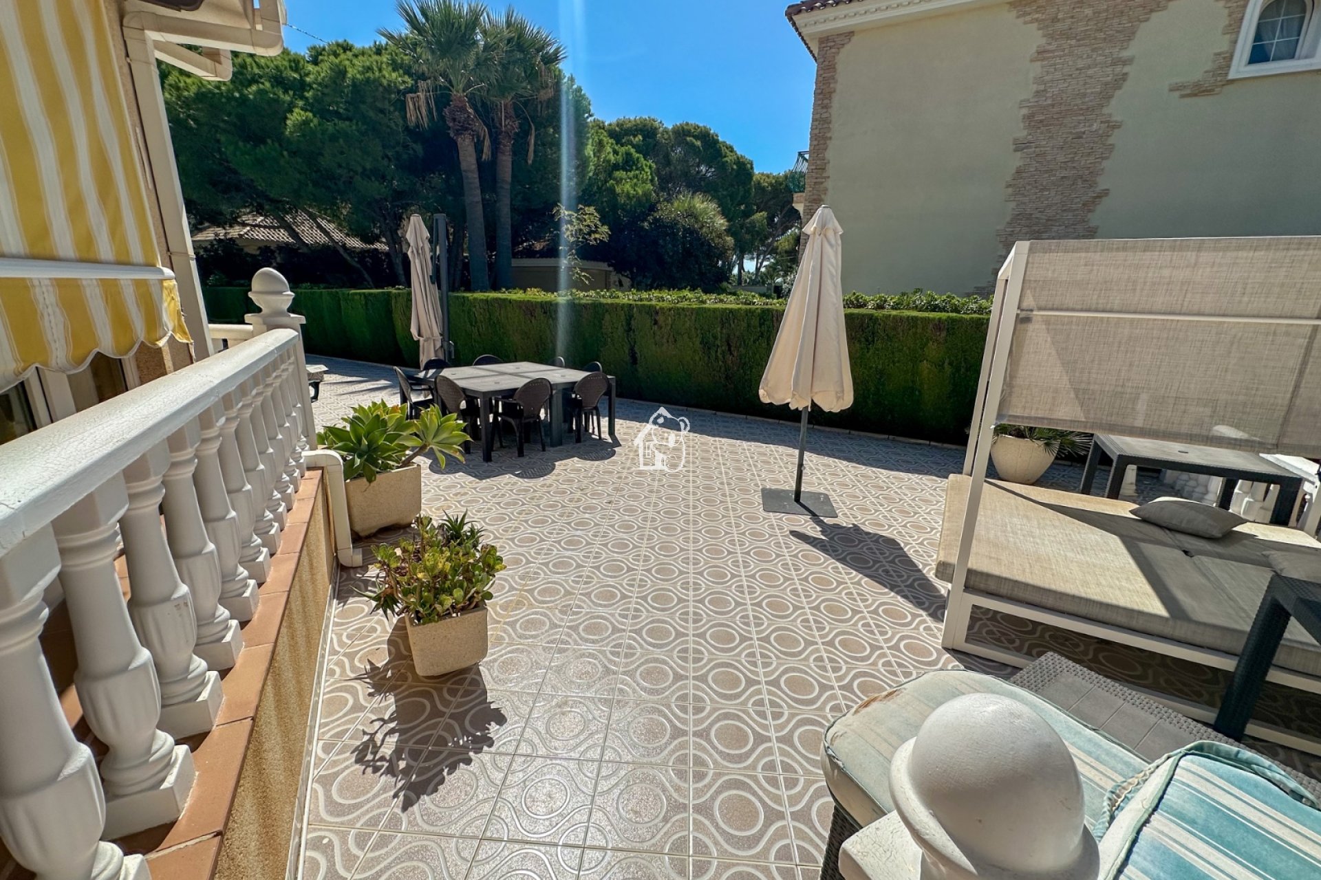 Segunda Mano - Villa - Orihuela Costa