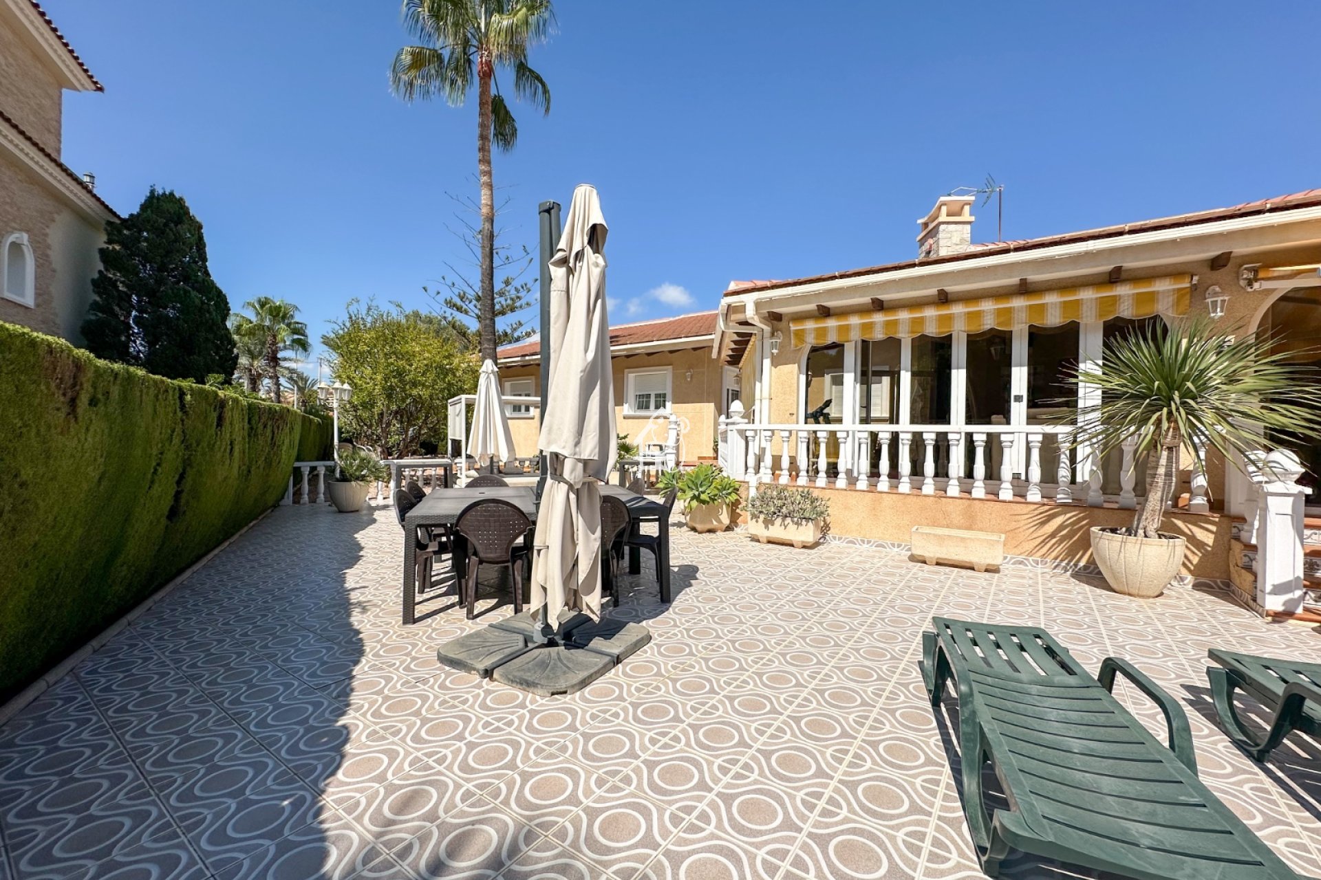 Segunda Mano - Villa - Orihuela Costa