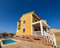 Segunda Mano - Villa - San Miguel de Salinas