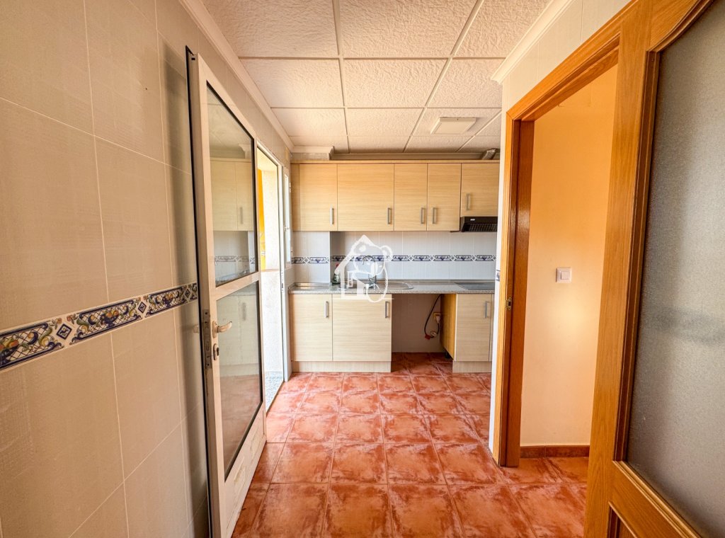 Segunda Mano - Villa - San Miguel de Salinas