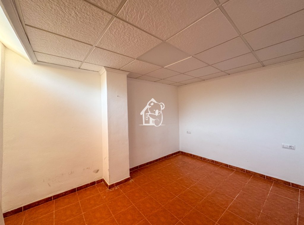 Segunda Mano - Villa - San Miguel de Salinas