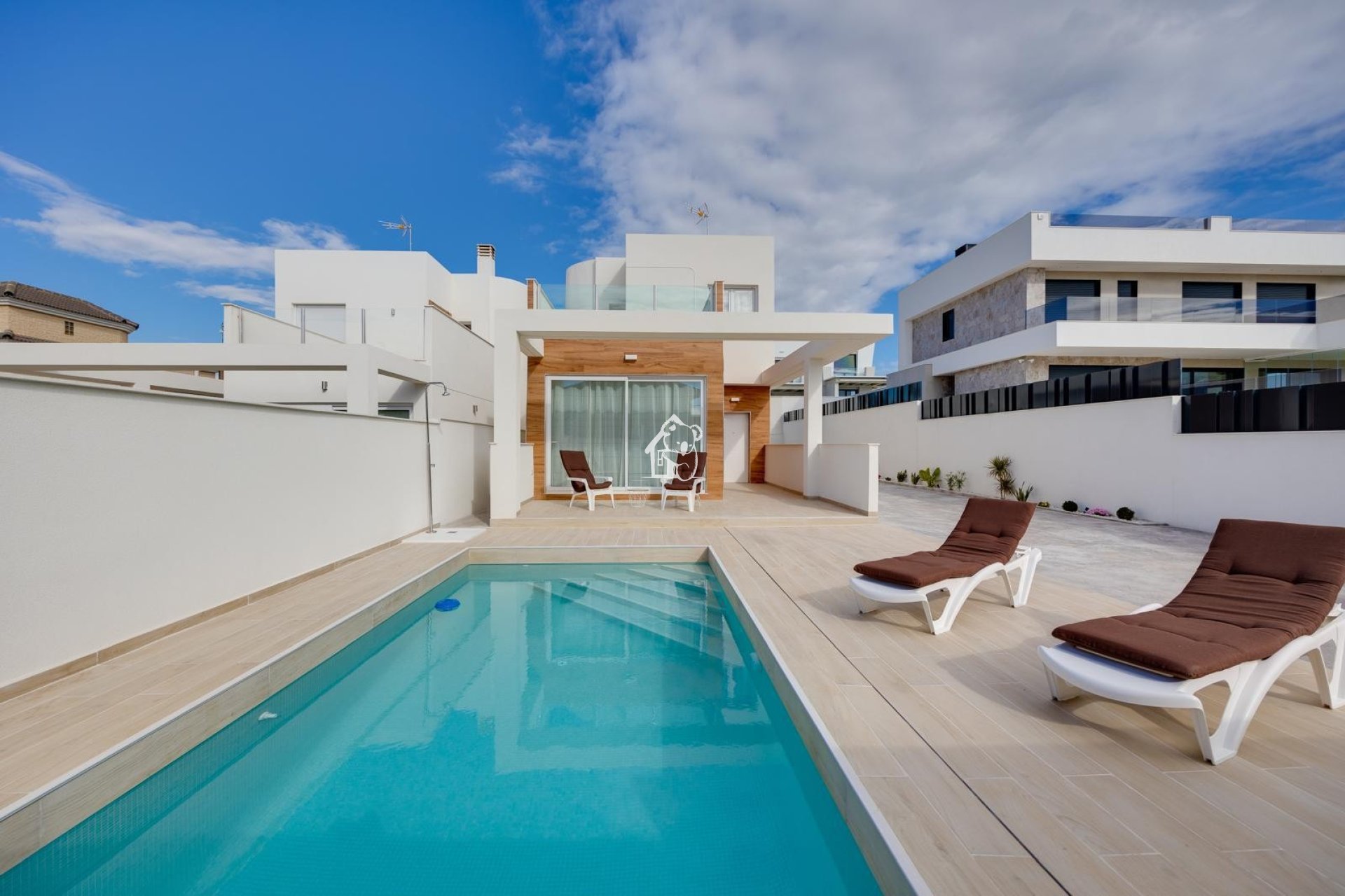 Segunda Mano - Villa - Torrevieja - Nueva Torrevieja - Aguas Nuevas