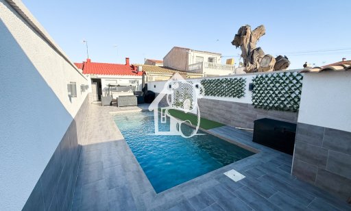 Townhouse - Resale - Torrevieja - La Siesta - El Salado -  Torreta