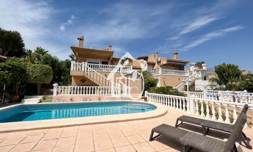 Villa - Alquiler - Torrevieja - Los Balcones - Los Altos del Edén