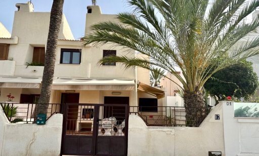 Villa - Alquiler - Torrevieja - Torrevieja