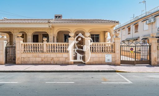 Villa - Арендовать - Torrevieja - Torrelamata - La Mata