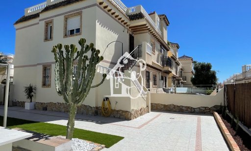 Villa - Rental - Orihuela Costa - Villamartín