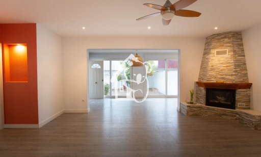 Villa - Resale - Torrevieja - Torrevieja Centro